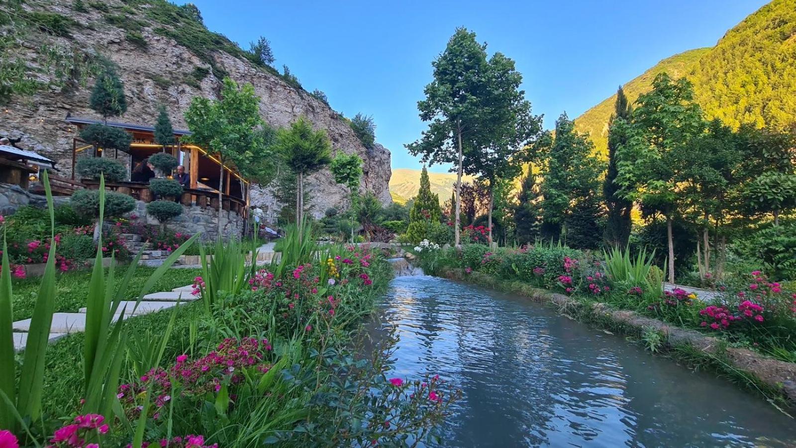 Dibra Park Agrotourism Hotel Peshkopi Exterior photo